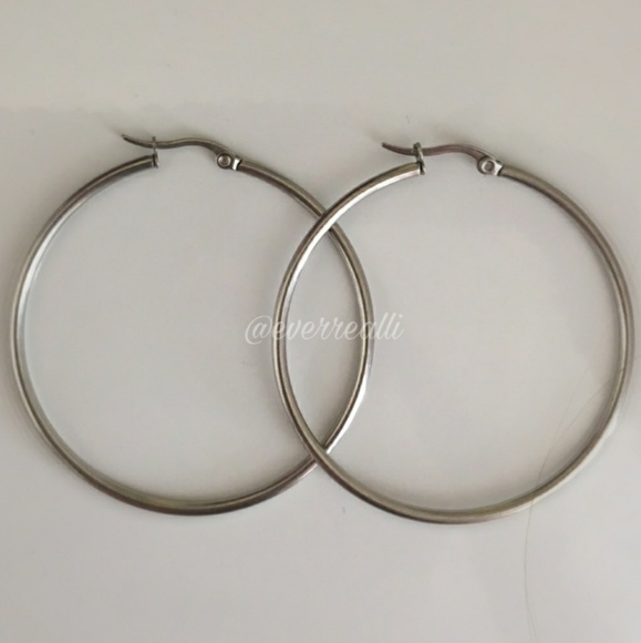 NEW Silver Tone 2” Round Circle Hoop Earrings - Picture 2 of 6